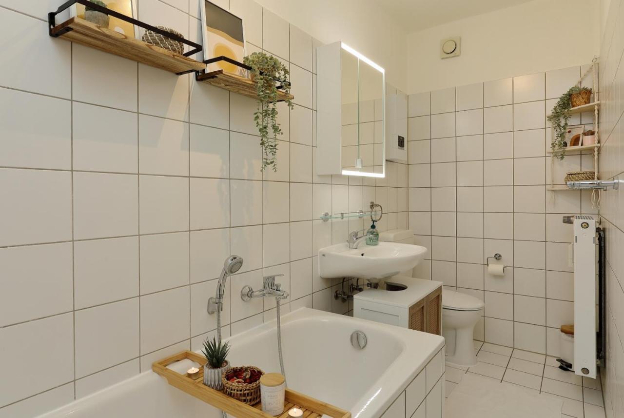 *City, Naehe Hbf, Kingsizebetten, Fitnessecke* Duisburg Kültér fotó
